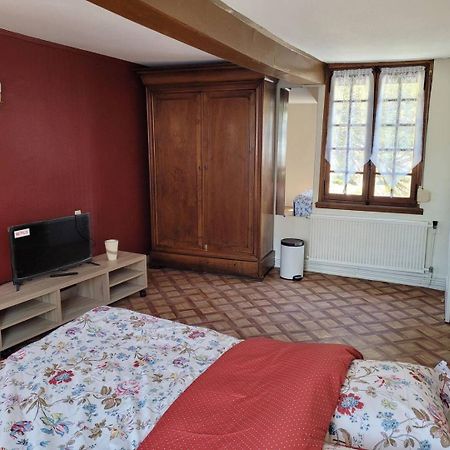 Chambres D'Hotes Chez Claire Beuvron-en-Auge Exterior foto